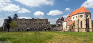 Ruiny opactwa cystersów w Cârța